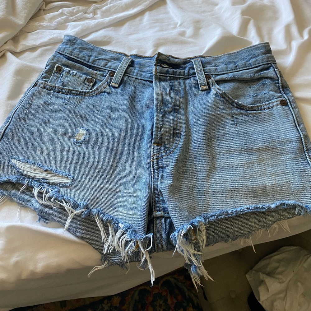 levi shorts